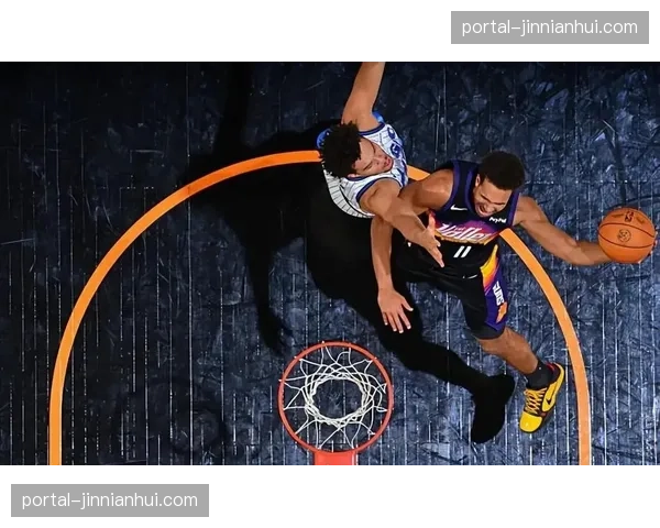 太阳伊戈达罗内线高效:6投全中拿下13分8篮板提供可靠终结点